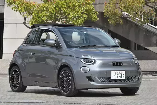 「若者は「丸目」がお好き！　昭和レトロブームにのって人気の「丸目ヘッドライト」な現行車５選」の画像