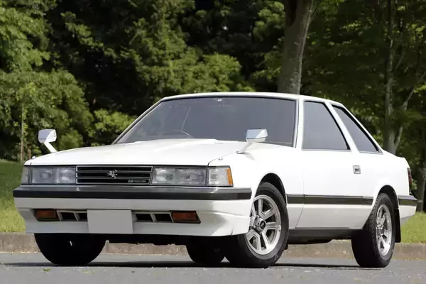 アナログ時代に衝撃の未来感に誰もがシビれた！　メーターを眺めるためだけに走りたくなる旧車３選