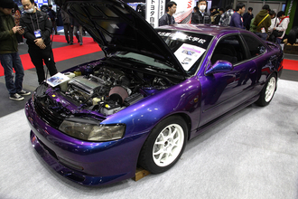 大人たちも納得のハイレベルな仕上がり！　トヨタ自動車大学校の学生たちが見せつけたレストアとカスタマイズに降参【大阪オートメッセ2026】