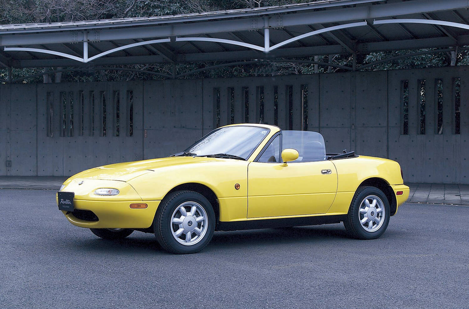 たかが「色」なのにさらに価格が上乗せ！　中古価格爆あがりのボディカラーのクルマ３選