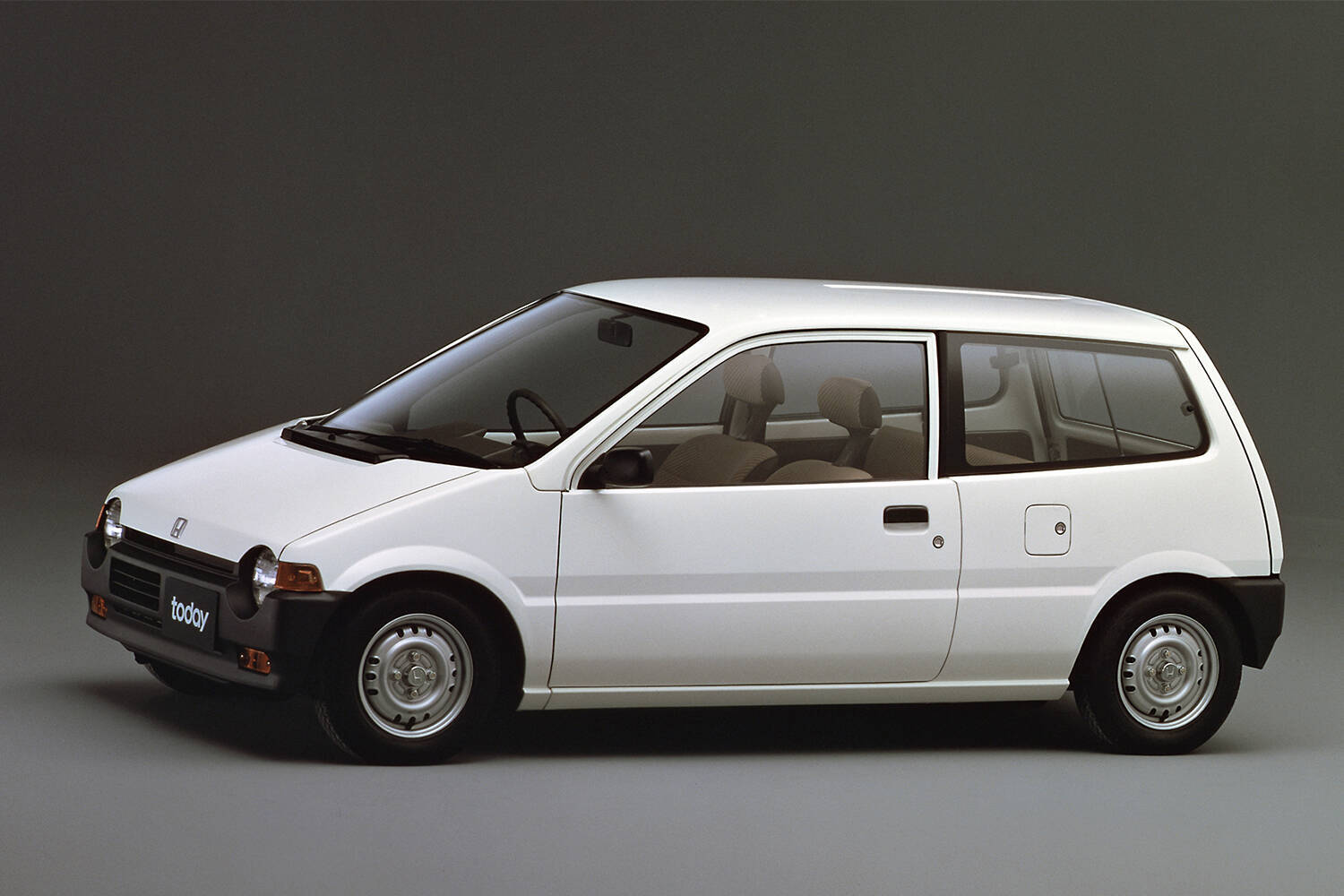 80〜90年代はホンダデザインの「黄金時代」！　掛け値なしに「イケてる」外観の秘密をデザインのプロが解説