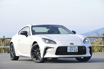 メッキグリルのオラオラ系から「ブラック加飾」「ボディ同色」へと日本車の「顔」が変わった理由