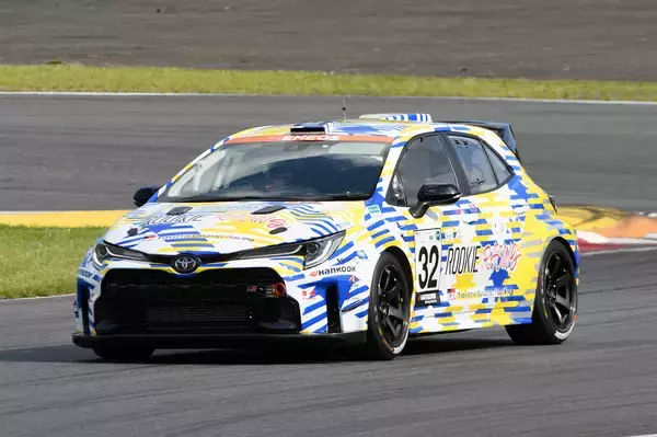 「市販車の「新型Ｚ」ファンなら無視できない存在！　スーパー耐久に参戦するNissan Z Racing Conceptはどんなクルマか関係者を直撃」の画像