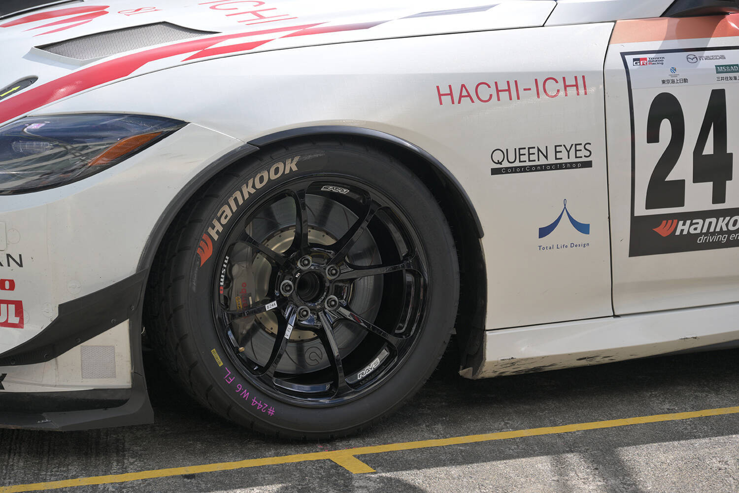 市販車の「新型Ｚ」ファンなら無視できない存在！　スーパー耐久に参戦するNissan Z Racing Conceptはどんなクルマか関係者を直撃
