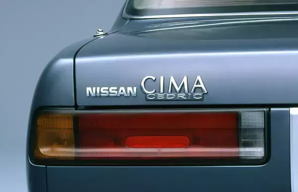 「ついに途絶える日産の高級セダンの系譜！　涙なしでは読めない「セドリック＆グロリア」から「シーマ＆フーガ」の歴史」の画像