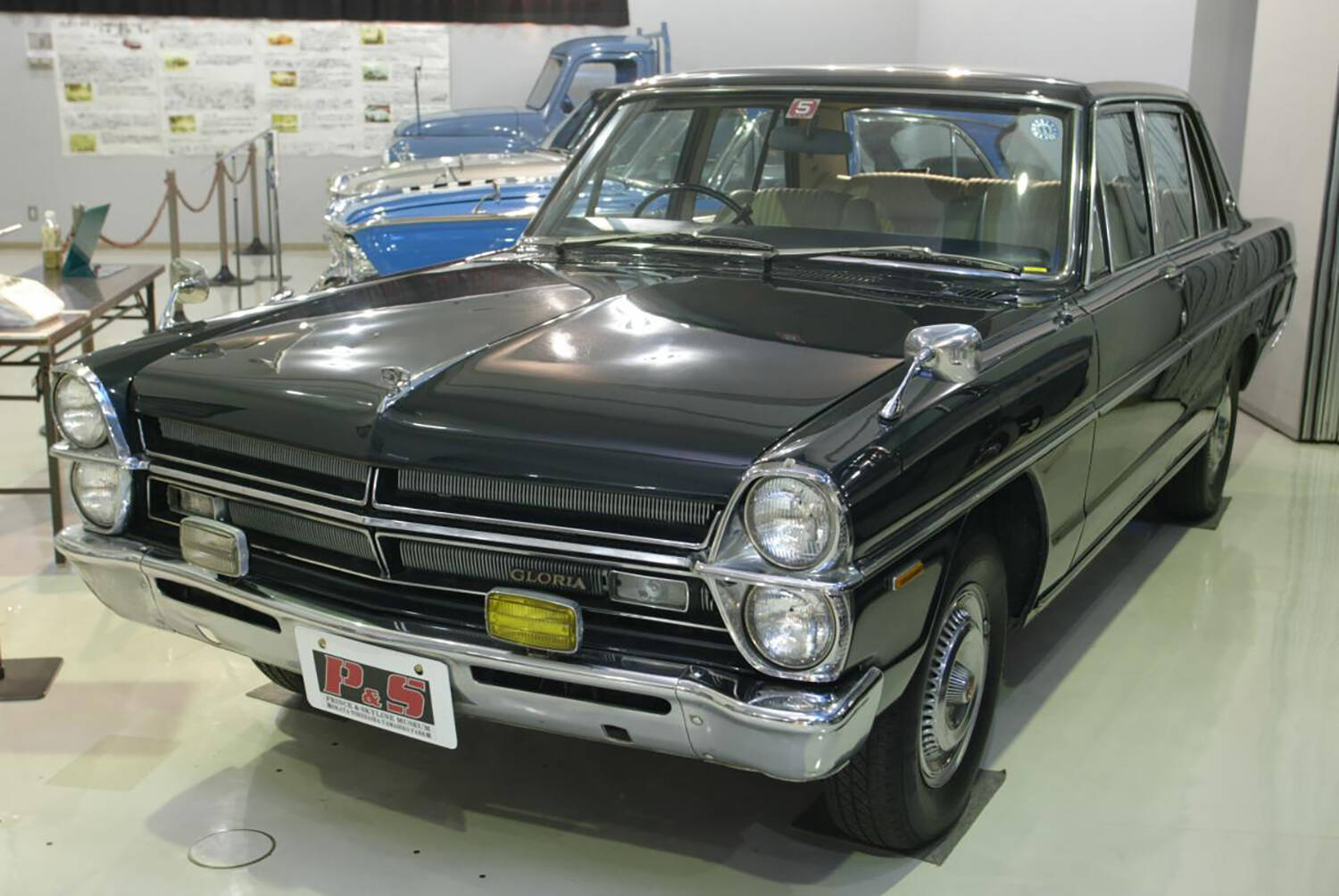 ついに途絶える日産の高級セダンの系譜！　涙なしでは読めない「セドリック＆グロリア」から「シーマ＆フーガ」の歴史