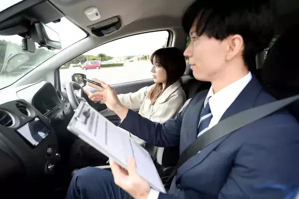 「決め手は事故率？　値段はなぜ違う？　元教習所教官が語る近隣に自動車教習所が複数ある場合の選び方」の画像