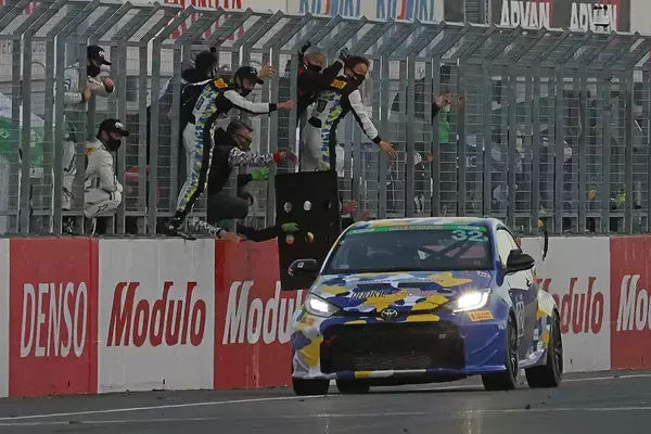 「スポーツカー界を揺るがす革命的なATを搭載！　トヨタが新型GRヤリスとレジェンド級ドライバーの名前を冠した限定車の発売日を公表」の画像