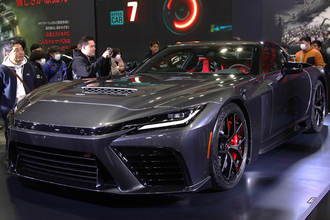 激熱のクルマと大阪仕様の「モリゾウ」さんに出会える！　TGRブースが老若男女ウェルカムのお祭り状態だった【大阪オートメッセ2026】