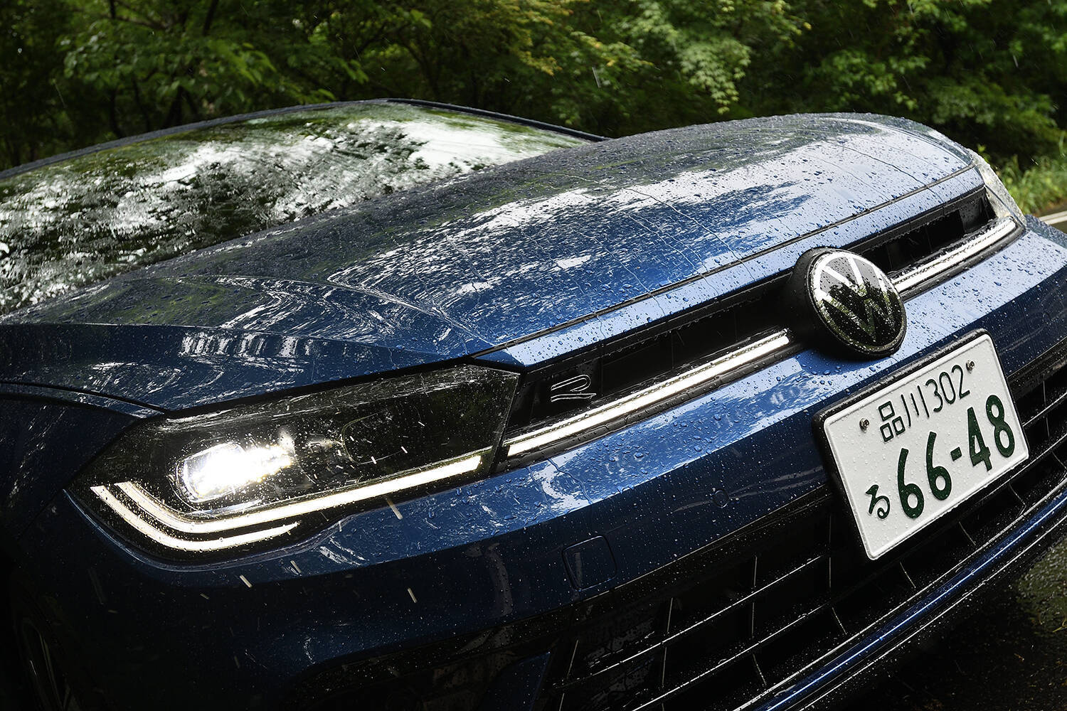 【試乗】いまや貴重な純ガソリンエンジンモデル！　マイチェンした新型VWポロの絶妙な「痒いところに手が届く感」