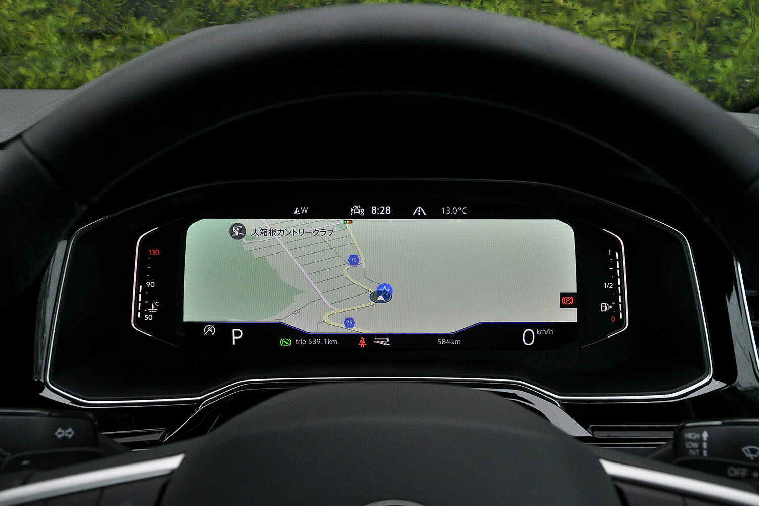 【試乗】いまや貴重な純ガソリンエンジンモデル！　マイチェンした新型VWポロの絶妙な「痒いところに手が届く感」