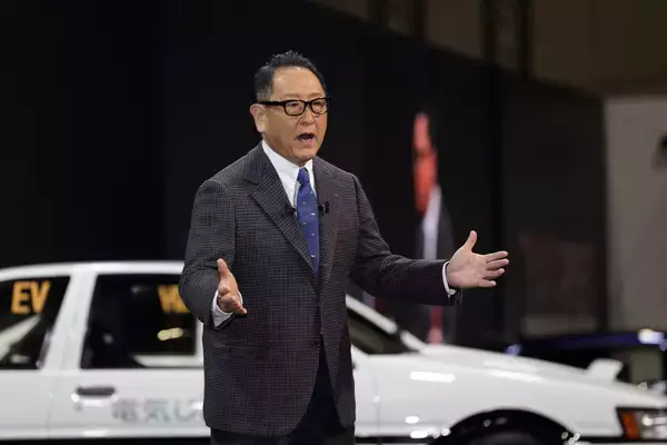 ２台のAE86は「4AGの水素エンジン」と「MTのEV」だった！　豊田章男社長の「クルマ好きを誰ひとり置いていきたくない！」の声に胸熱【東京オートサロン2023】