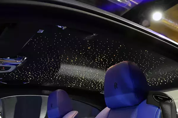 「やっぱり「ロールスロイス」は別格！　常識じゃ考えられない衝撃装備たち」の画像