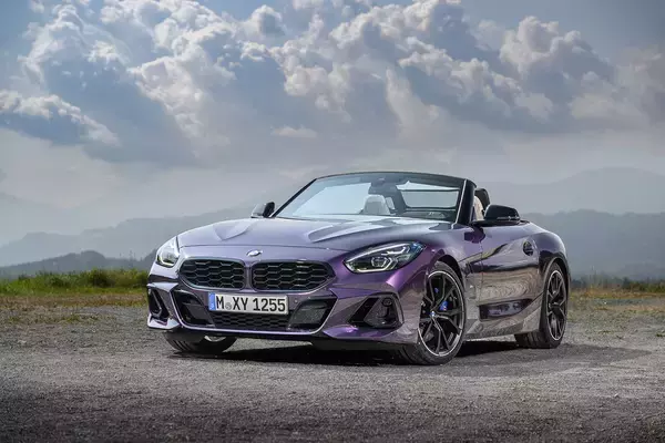 貴重なハイパフォーマンスFRオープンスポーツがお色直し！　BMW Z４に一部改良を実施