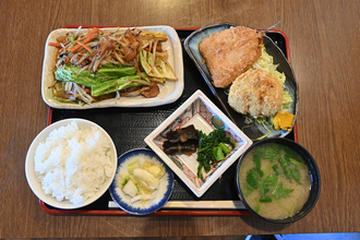 普通盛りで白米400gの衝撃食堂に横浜で遭遇!!　それを余裕で平らげられるおかずの質＆量に脱帽【Ｐ専食堂】