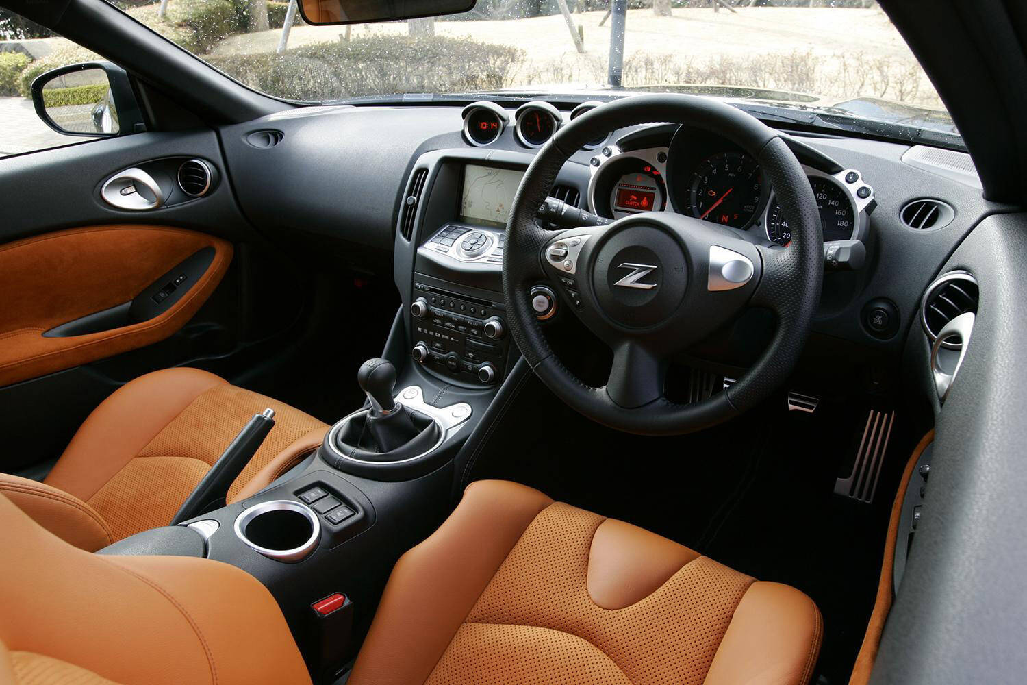 こんな誕生日は最悪！　2022年から「自動車税」が「増税」になる新たに13年を経過したクルマたち