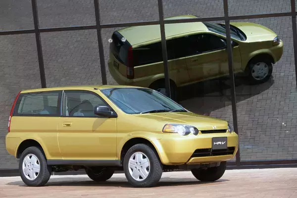 「「このクルマ、イケてんな……」でも販売は不発！　いつの日か「お宝」になるかも知れない「大穴中古車」５台」の画像