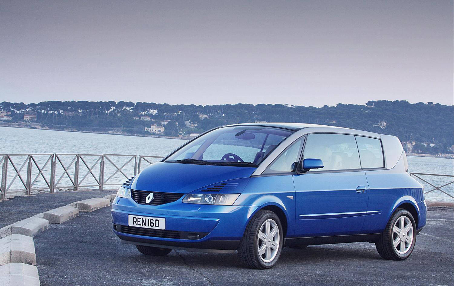 「このクルマ、イケてんな……」でも販売は不発！　いつの日か「お宝」になるかも知れない「大穴中古車」５台