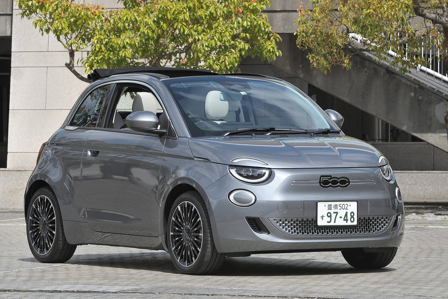 ひと目で「エンジン車」とは違うとわかる！　EVだからこその「個性バリバリ」のクルマ５台