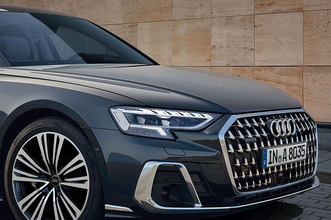 マトリクスOLEDリヤライトは走行モードで表情を変える！　48Vマイルドハイブリッドを採用してアウディＡ８／Ｓ８がマイナーチェンジを実施