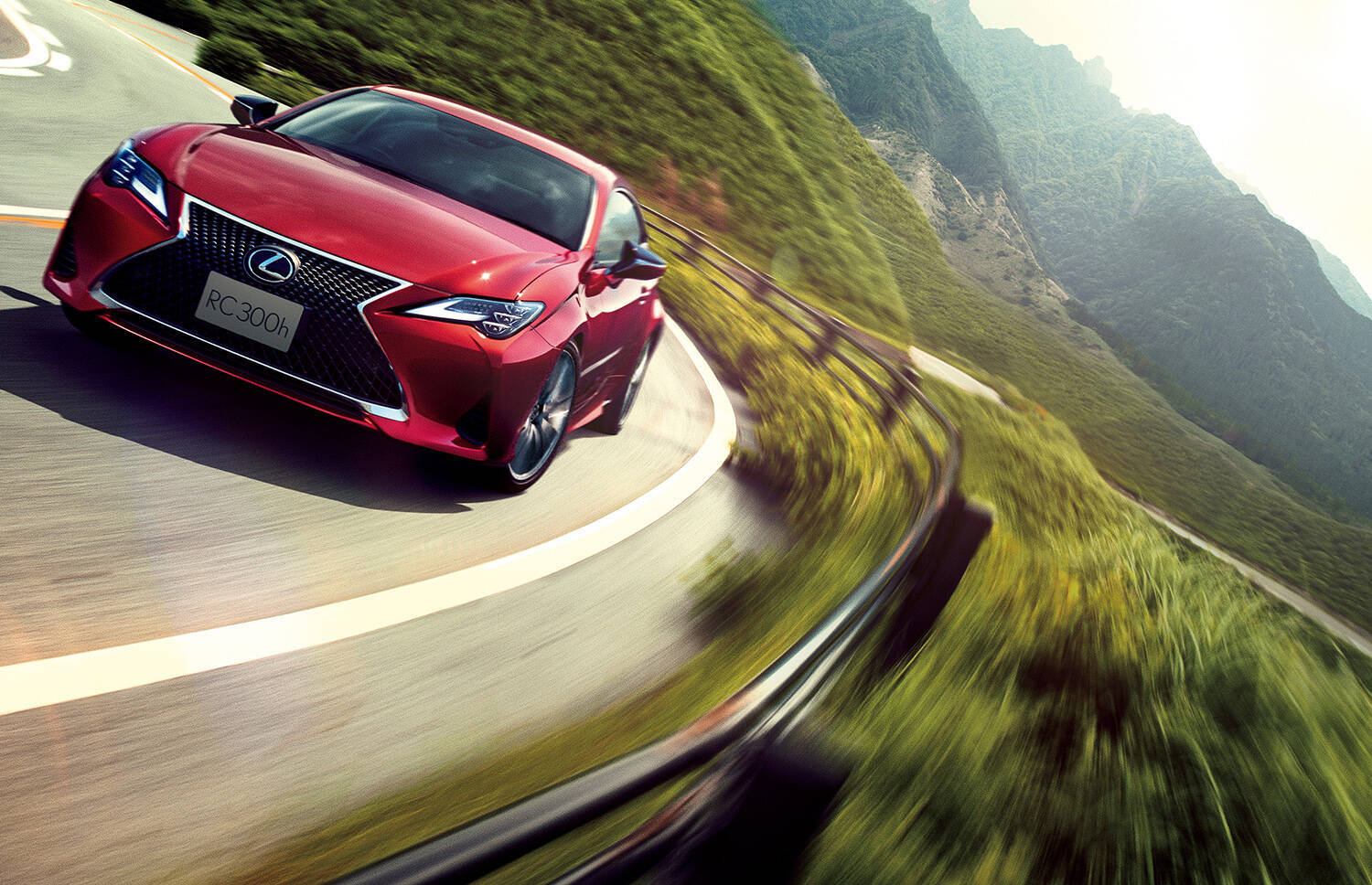 プレミアムクーペが走りと安全性を高次元で両立！　レクサス「RC」「RC F」を一部改良