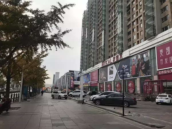 「「飲める安全な水」を洗車に使えるなんて贅沢すぎ！　海外の水道水と洗車事情とは」の画像