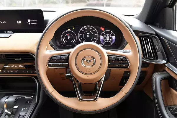 「【試乗】CX-60 PHEVは車格にマッチしたジェントルなパワーユニット！　充電設備が自宅にあるならアリな選択だった」の画像