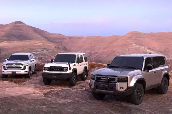 名前を捨てたランドクルーザー250はどうなる？　ファンの心をガッチリ掴んでいた前身の「プラド」４代の歴史を振り返る