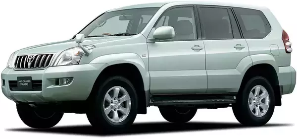 「名前を捨てたランドクルーザー250はどうなる？　ファンの心をガッチリ掴んでいた前身の「プラド」４代の歴史を振り返る」の画像