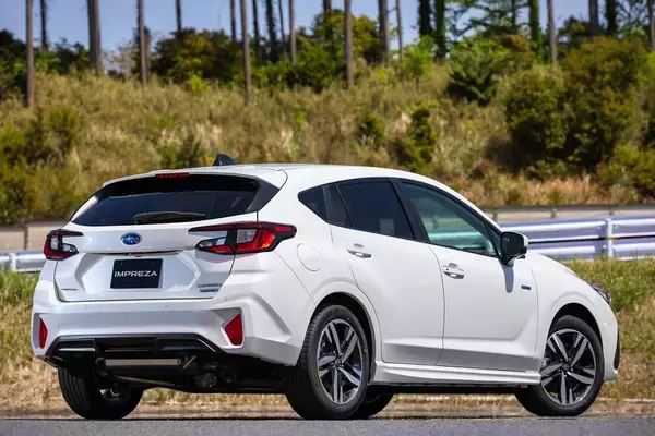 「【試乗】「ホントに新型？」なんて見た目で判断すると裏切られる「深化」っぷり！　NEWインプレッサは「曲がり」も「止まり」もスゴイ」の画像