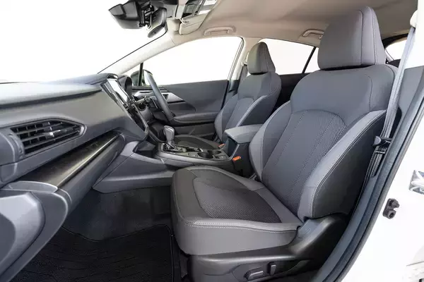 「【試乗】「ホントに新型？」なんて見た目で判断すると裏切られる「深化」っぷり！　NEWインプレッサは「曲がり」も「止まり」もスゴイ」の画像