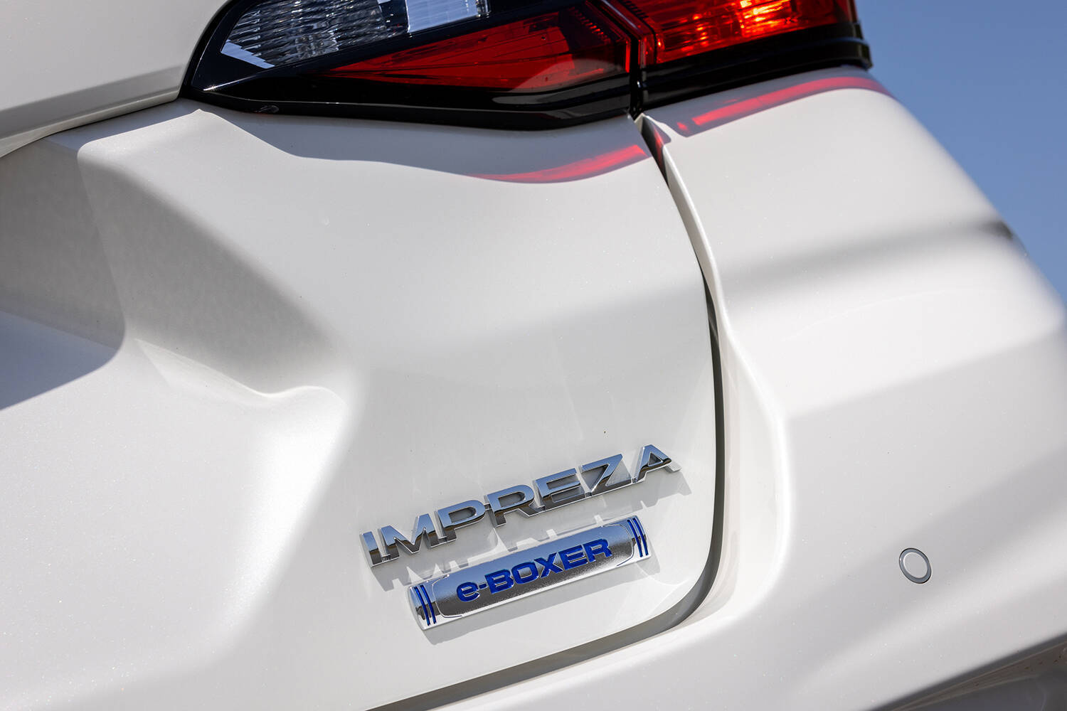 【試乗】「ホントに新型？」なんて見た目で判断すると裏切られる「深化」っぷり！　NEWインプレッサは「曲がり」も「止まり」もスゴイ