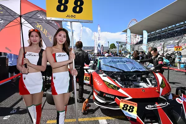 進化したウラカン「GT3 EVO2」はパワーがないのに速い！　スーパーGTに参戦するJLOCのチーフエンジニアとドライバーに直撃インタビュー