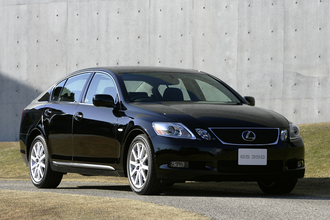 レクサスGS450hの特徴と魅力！　Fスポーツとの違いや中古車の相場を一挙紹介