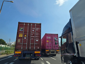 このド迫力ヤバすぎだろ！　「大井コンテナふ頭」に入ってみたら圧巻の光景が広がっていた