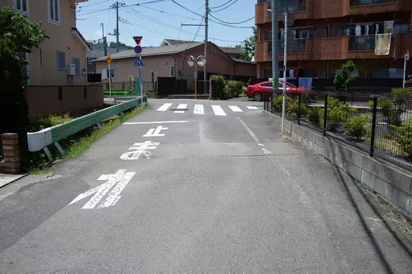 「大きな交差点の角にある謎スペース！　意外と知らない「用途」とは」の画像