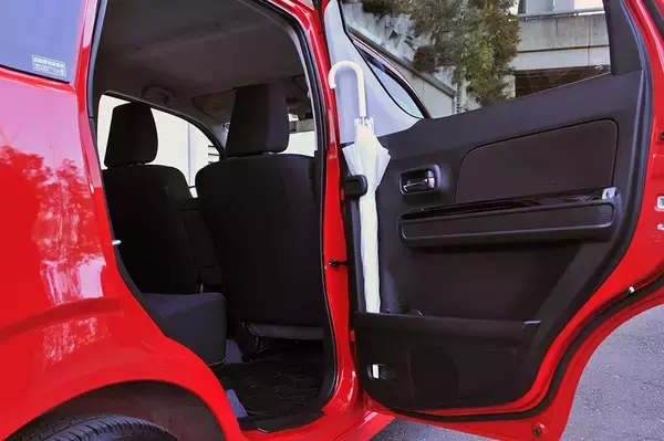 「目から鱗の便利っぷり！　もうこれだけで欲しくなるレベルのクルマの装備８選」の画像