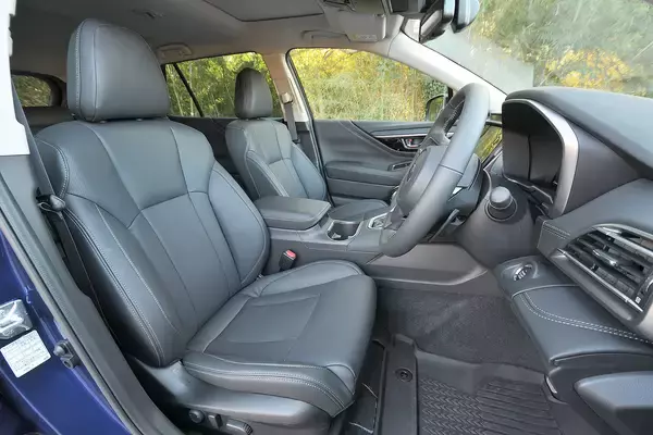 「シートヒーター付きのクルマを買ったのに使うのは有料ってどういうこと？　BMWなどが始めたクルマ装備のサブスクリプション化はありなのか」の画像