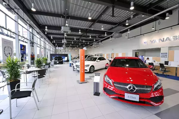 人生何もいいことない……絶望したらとりあえずクルマを買え！　人格まで変わる可能性がある「お手頃価格」の超個性派中古車５選