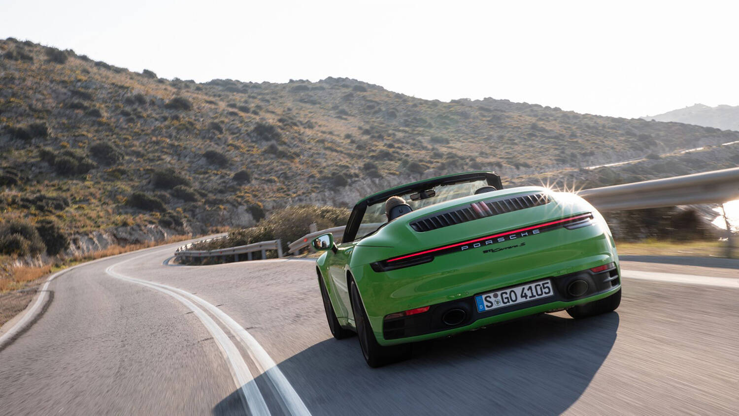 ポルシェ911カブリオレってどんなクルマ？　その魅力を解説！