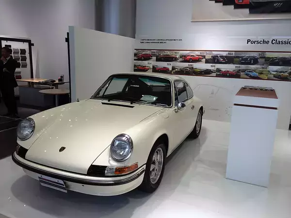 「ポルシェ911カブリオレってどんなクルマ？　その魅力を解説！」の画像