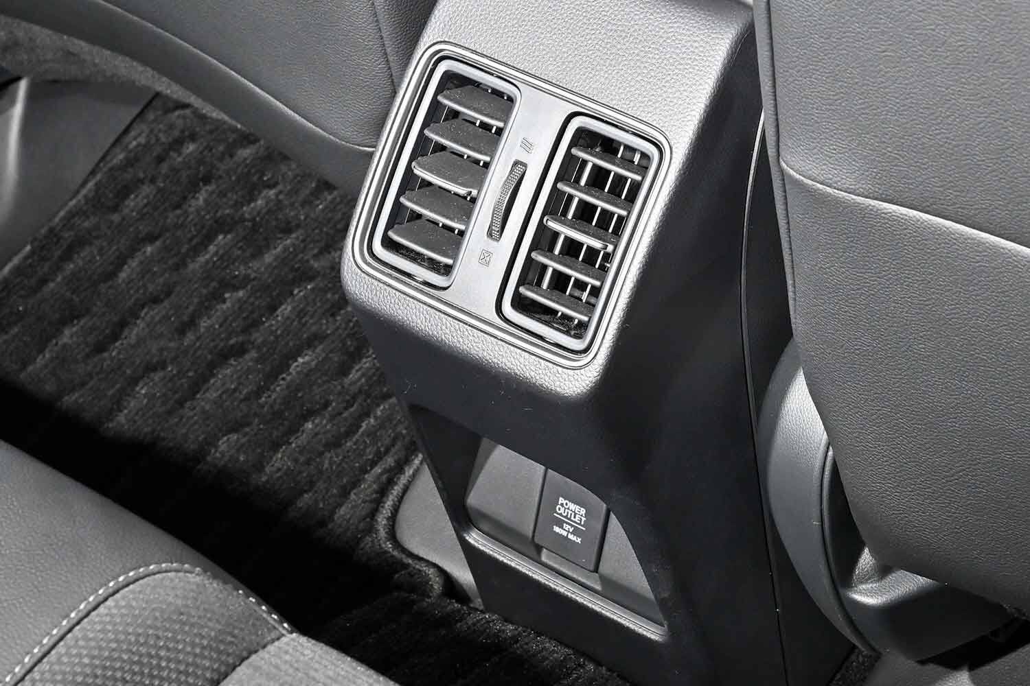 コスパいいねぇ〜どころじゃない！　値段に注目が集まりがちなホンダWR-Vのそれ以外の５つの魅力
