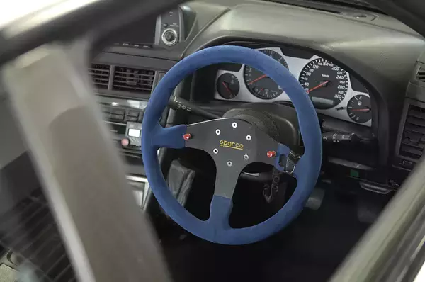 「たった数万円とセルフ作業で愛車の「ボロ感」とおさらば！　室内系「リメイク術」５選」の画像