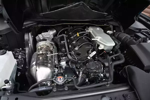 「価格が上まわる輸入車勢を中身で凌駕！　マツダCX-60をライバル車を比べたら「敵なし」なほど凄いクルマに仕上がっていた」の画像