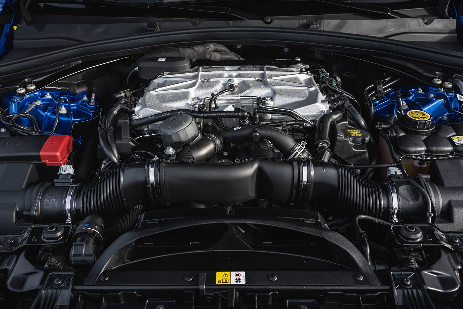 価格が上まわる輸入車勢を中身で凌駕！　マツダCX-60をライバル車を比べたら「敵なし」なほど凄いクルマに仕上がっていた