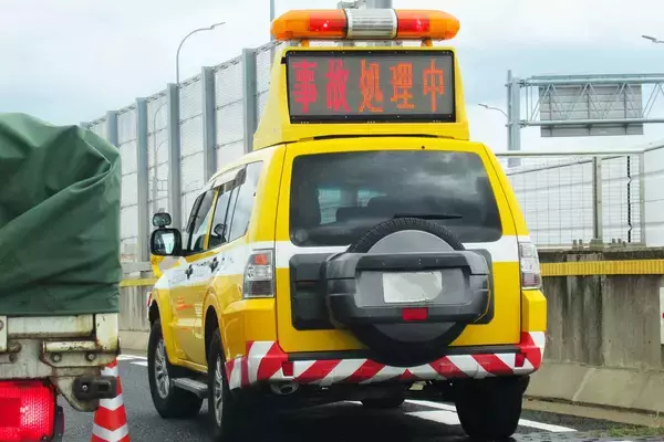 「警察や消防のマニアは「境界線」に要注意！　コスプレやレプリカ車両は一歩間違えると「違法」の可能性アリ」の画像