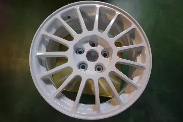 目利きができないと泣くはめに！　安くても素人が手を出してはいけない「クルマの中古パーツ」７選