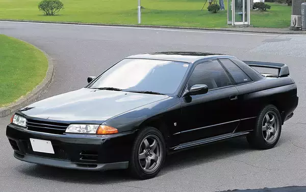 GT-Rにロードスター！　超絶人気のスポーツカー４台の歴代モデルでプロが選ぶベストバイは何代目？