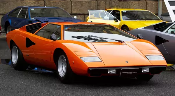 「GT-Rにロードスター！　超絶人気のスポーツカー４台の歴代モデルでプロが選ぶベストバイは何代目？」の画像