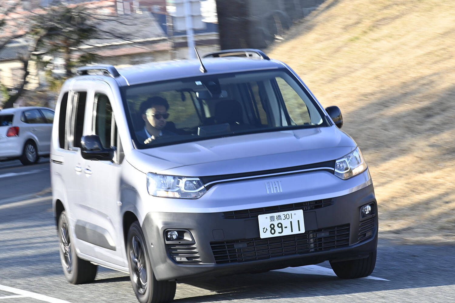 【試乗】輸入MPV２車の走りを比較！　乗用車的カングーに対してドブロはどこか商用車的な乗り味